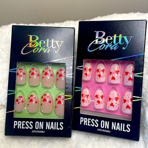 NIB 2 Sets - Betty Cora Press-On Nails ❤️